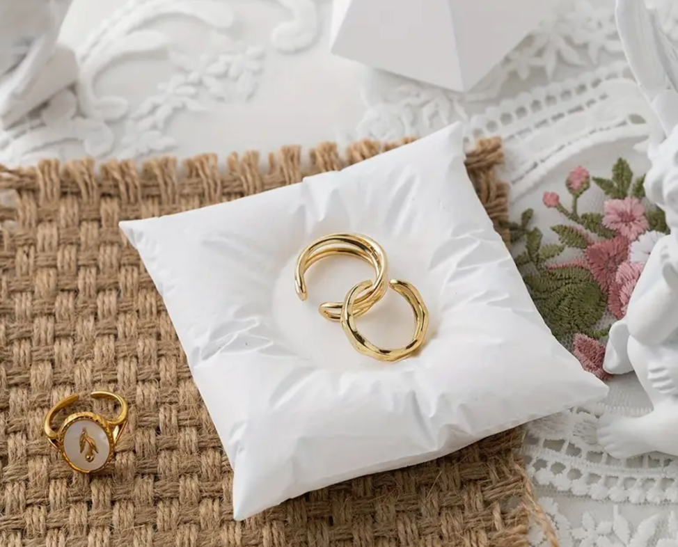 PLATO JOYERO FORMA DE ALMOHADA CERAMICA