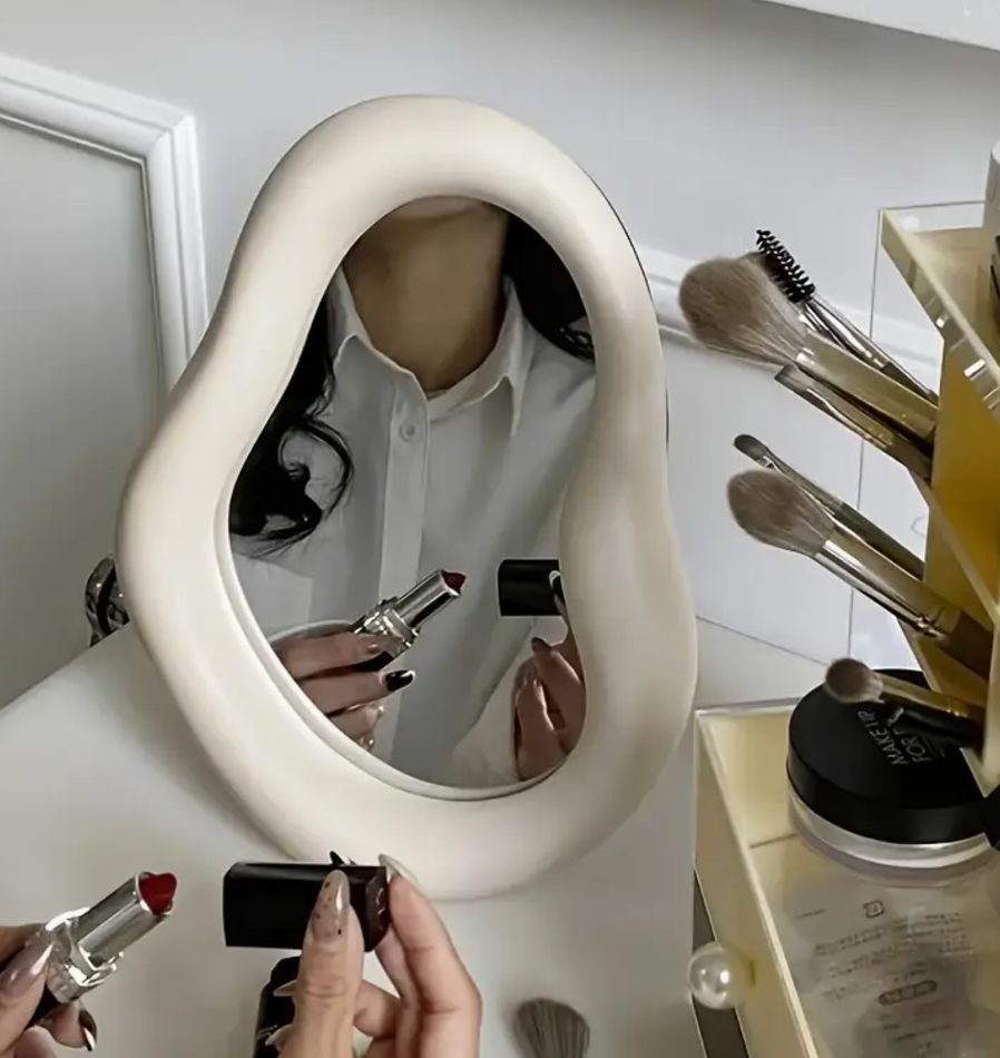 ESPEJO DE MAQUILLAJE DE CERAMICA FORMA IRREGULAR BALNCO